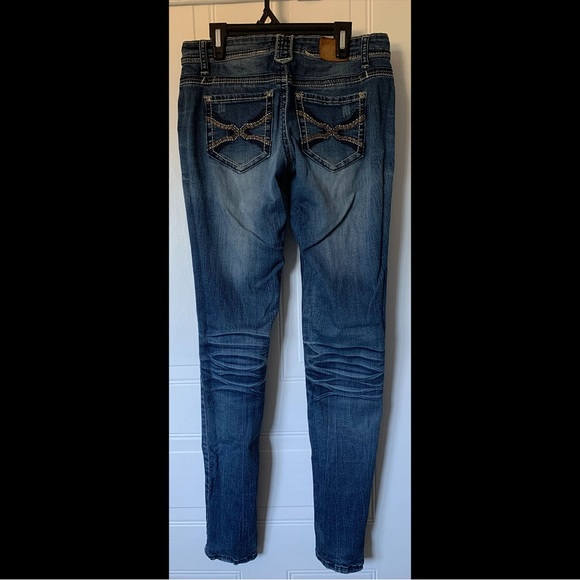 Jeans - Picture 2 of 3